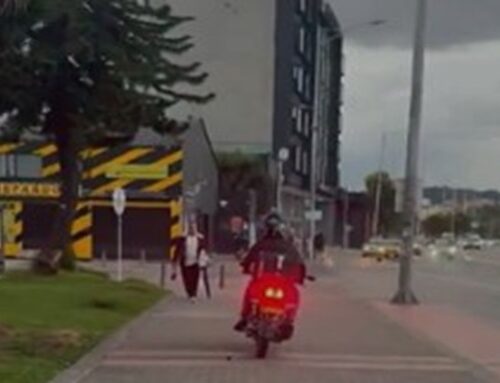 Denuncian motocicletas circulando por el andén en la avenida Suba con calle 113