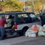 Denuncian arrojo de escombros sobre un andén peatonal en la autopista Norte con calle 137, en Usaquén