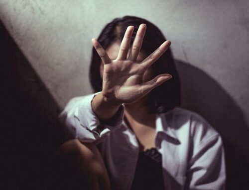 Alerta en Bogotá por violencia sexual digital contra adolescentes