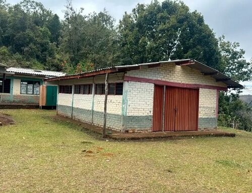 Destruyen explosivos en escuela de Cajibío donde estudiaban 25 niños.