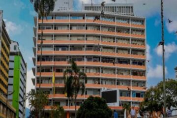 Tensión en el centro de Ibagué: enfrentamientos entre jóvenes y el Esmad tras movilización