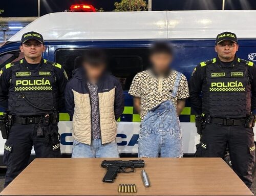 Capturan a dos presuntos atracadores tras huir por la vía exclusiva de TransMilenio