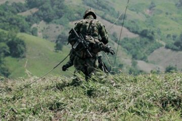 Reclutada a los 13 años y víctima de violencia sexual: el desgarrador testimonio de una sobreviviente de las FARC