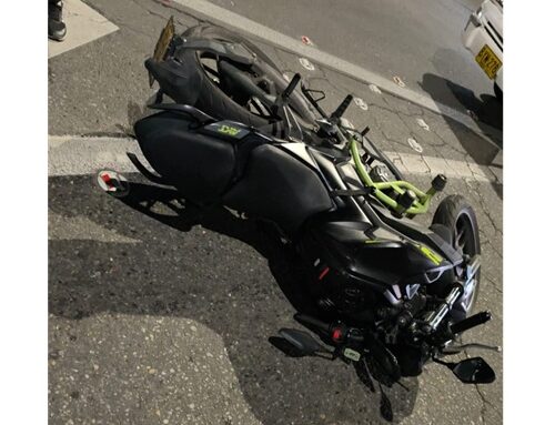 Reportan accidente entre motocicleta y automóvil en la avenida Suba con avenida Cali