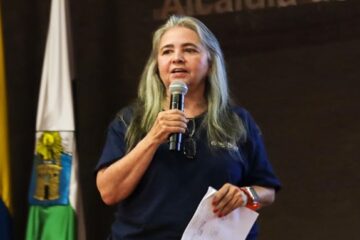 Medellín fortalece la atención a pacientes con párkinson y sus familias