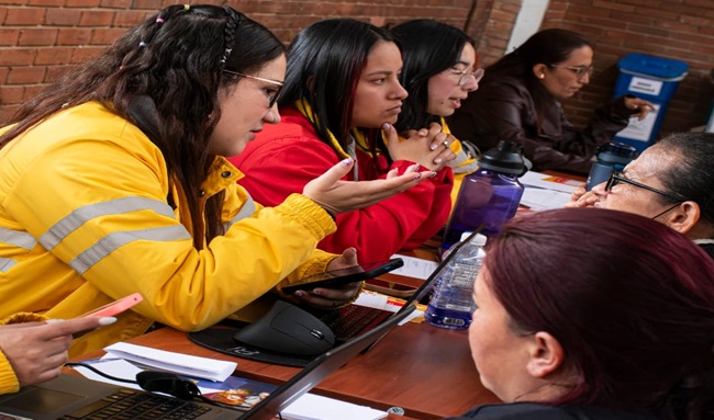 Bogotá inicia pagos del Ingreso Mínimo Garantizado a más de 190.000 hogares