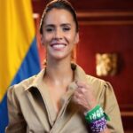 Tensión en Bogotá: María Fernanda Carrascal confrontó a un agente del Esmad durante protestas