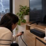 ¡Alerta en temporada de lluvias! Los aparatos que debería desconectar para evitar daños