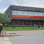 Denuncian acumulación de basuras y residuos de comida cerca del colegio Gerardo Molina, en Suba