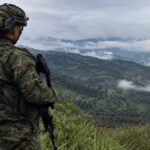 Trece soldados siguen en zona de accidente aéreo en Cauca: clima y terreno dificultan evacuación