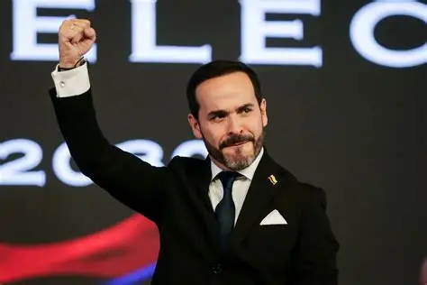 De La Espriella presenta decreto de modernización portuaria en Cartagena