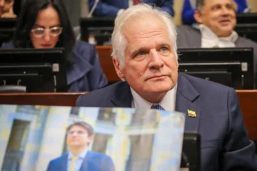 Miguel Uribe Londoño vincula a Petro con los responsables del crimen de Miguel Uribe