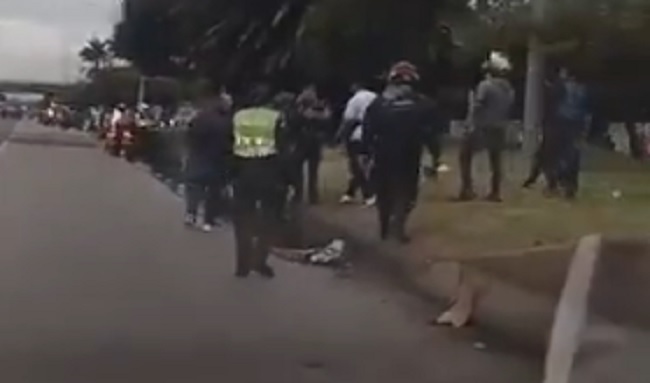 Comunidad retuvo a presunto ladrón en la Autopista Norte, Suba