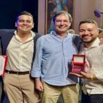 Medellín recibe premio nacional por recuperar quebradas.