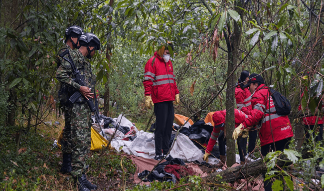 Retiran ocho toneladas de residuos y 18 cambuches del mirador La Paz