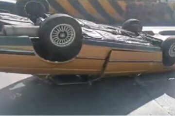 ¡Volcamiento de BMW afecta movilidad en Suba!