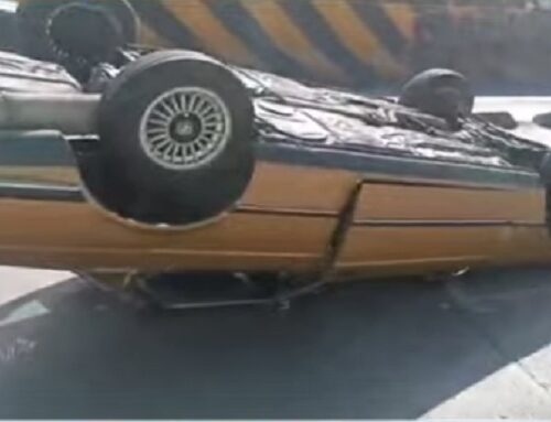 ¡Volcamiento de BMW afecta movilidad en Suba!