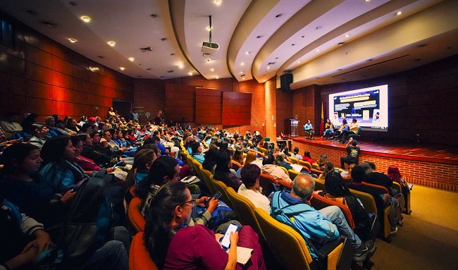 Cuidar la salud visual infantil impulsa el aprendizaje y el bienestar