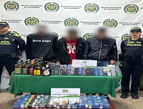 Capturan a tres hombres señalados de robar un establecimiento con arma de fuego