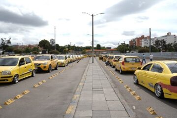 Terminal de Transporte moderniza zona de taxis con tecnología y seguridad