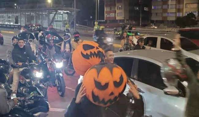 Concejal alerta por las ‘caravanas del terror’ durante Halloween en Bogotá