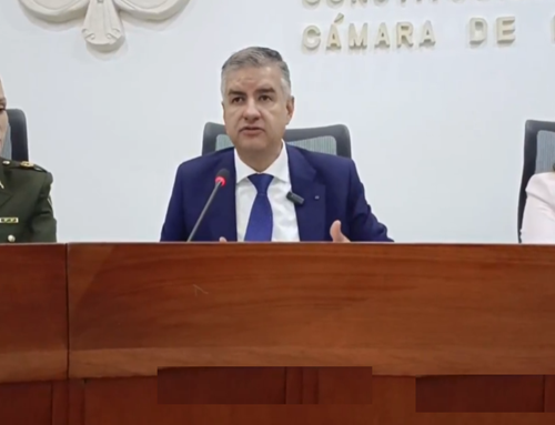 John Jairo Berrío propone cobrar IVA a compras en plataformas asiáticas y eliminar beneficio para envíos de menos de US$200